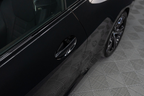 BMW 4 Serie Coupé M440i xDrive High Executive / Adaptive / Pano / 360 / Individual / Stoelverwarming / Memory / Carplay