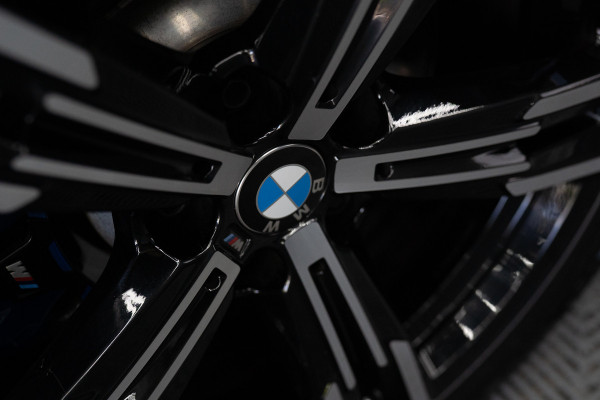 BMW 4 Serie Coupé M440i xDrive High Executive / Adaptive / Pano / 360 / Individual / Stoelverwarming / Memory / Carplay