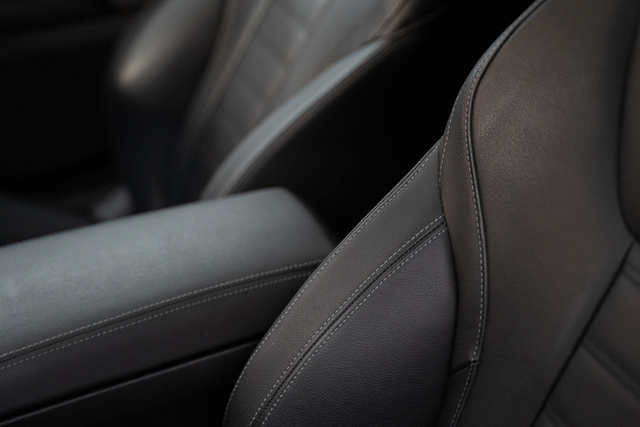 BMW 4 Serie Coupé M440i xDrive High Executive / Adaptive / Pano / 360 / Individual / Stoelverwarming / Memory / Carplay