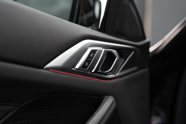 BMW 4 Serie Coupé M440i xDrive High Executive / Adaptive / Pano / 360 / Individual / Stoelverwarming / Memory / Carplay