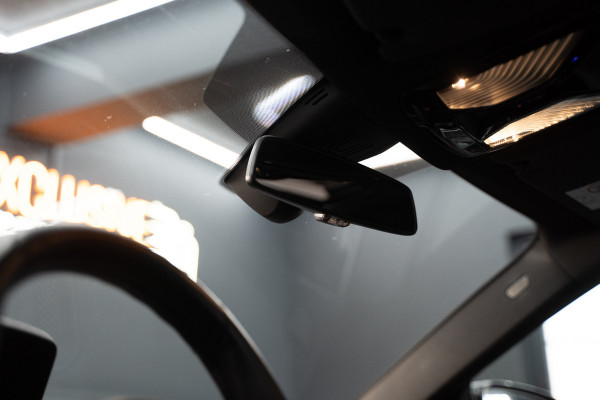 BMW 4 Serie Coupé M440i xDrive High Executive / Adaptive / Pano / 360 / Individual / Stoelverwarming / Memory / Carplay