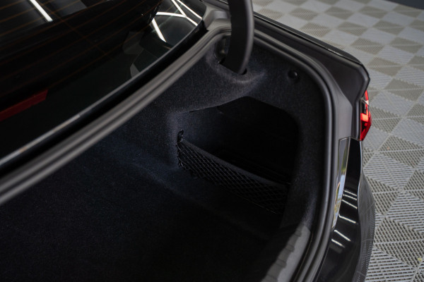 BMW 4 Serie Coupé M440i xDrive High Executive / Adaptive / Pano / 360 / Individual / Stoelverwarming / Memory / Carplay