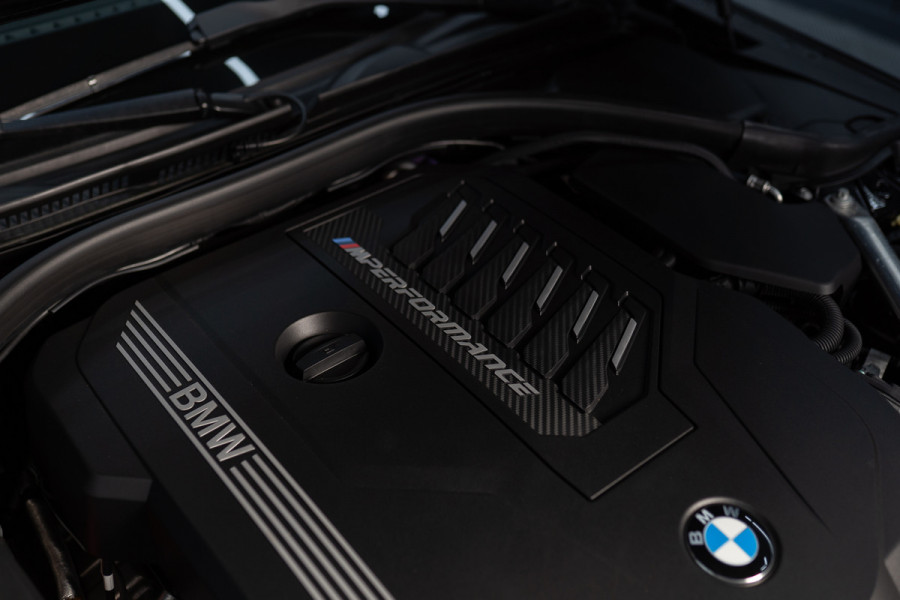 BMW 4 Serie Coupé M440i xDrive High Executive / Adaptive / Pano / 360 / Individual / Stoelverwarming / Memory / Carplay
