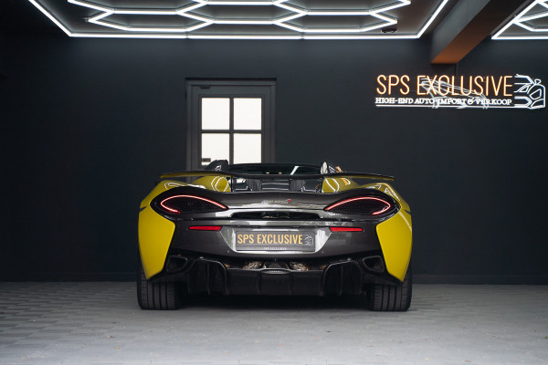 McLaren 570S Spider 570S / Lift / Keramisch / Novitec / Elite paint / Memory / Bowers & Wilkins / Soft close / Camera / LoJack Launch Edition Spider