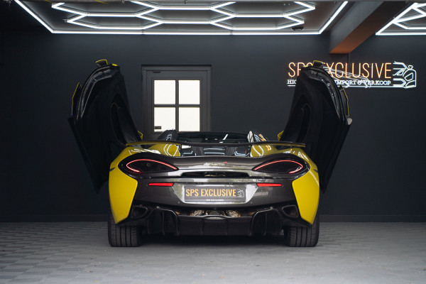 McLaren 570S Spider 570S / Lift / Keramisch / Novitec / Elite paint / Memory / Bowers & Wilkins / Soft close / Camera / LoJack Launch Edition Spider