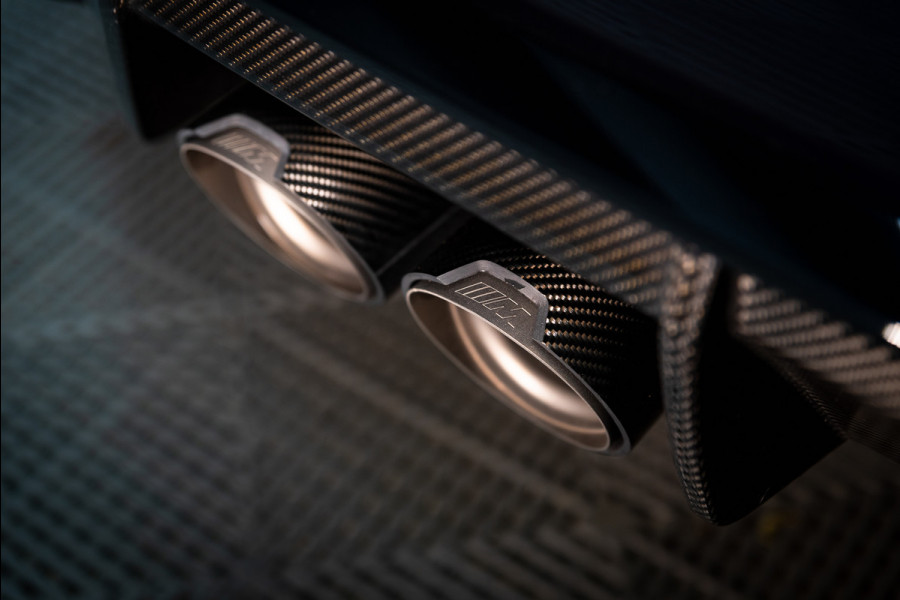 BMW 3 Serie M3 xDrive Competition / M-perf.parts / Pano / Carbon / Stoelverk. / H&k / HuD / Individual