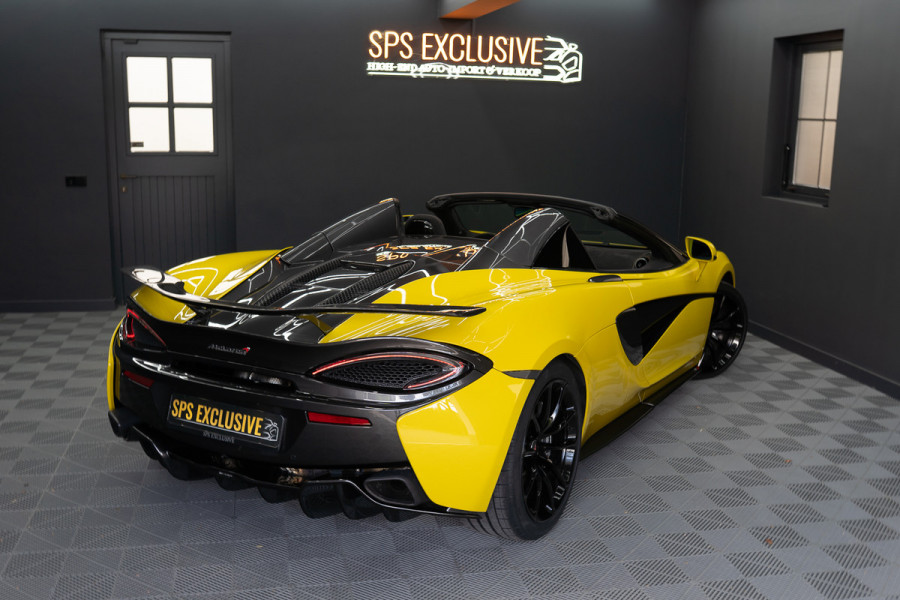McLaren 570S Spider 570S / Lift / Keramisch / Novitec / Elite paint / Memory / Bowers & Wilkins / Soft close / Camera / LoJack Launch Edition Spider