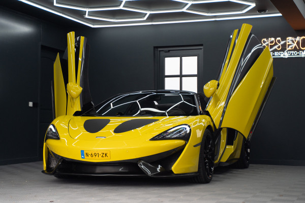 McLaren 570S Spider 570S / Lift / Keramisch / Novitec / Elite paint / Memory / Bowers & Wilkins / Soft close / Camera / LoJack Launch Edition Spider