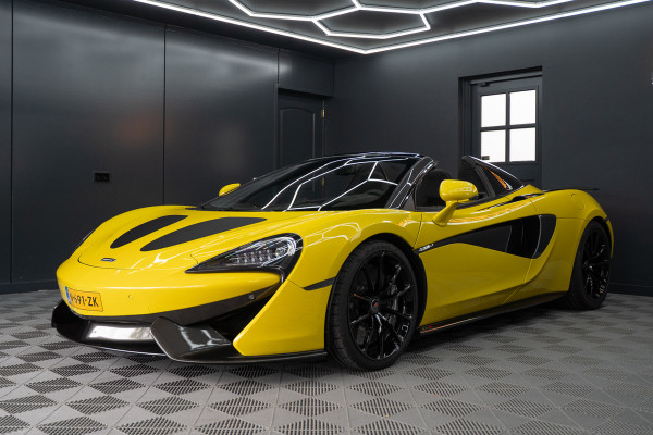 McLaren 570S Spider 570S / Lift / Keramisch / Novitec / Elite paint / Memory / Bowers & Wilkins / Soft close / Camera / LoJack Launch Edition Spider