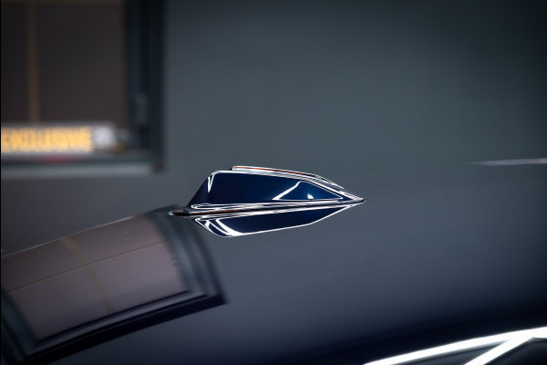 BMW 3 Serie M3 xDrive Competition / M-perf.parts / Pano / Carbon / Stoelverk. / H&k / HuD / Individual