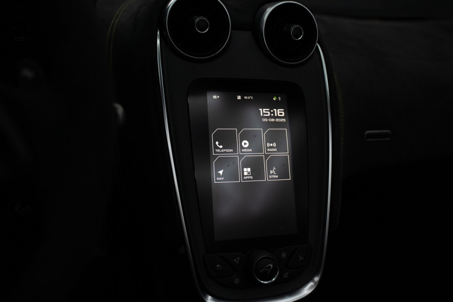 McLaren 570S Spider 570S / Lift / Keramisch / Novitec / Elite paint / Memory / Bowers & Wilkins / Soft close / Camera / LoJack Launch Edition Spider