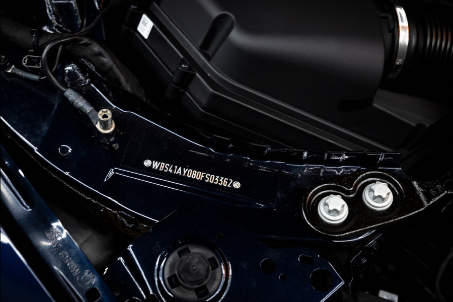 BMW 3 Serie M3 xDrive Competition / M-perf.parts / Pano / Carbon / Stoelverk. / H&k / HuD / Individual