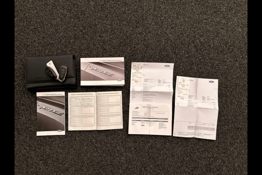 Ford Fiesta 1.0 EcoBoost Vignale Carplay Panorma-dak Stoel/Stuur Verwarming Cruise Climate Control Camera