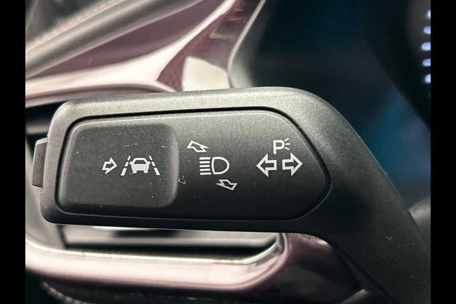 Ford Fiesta 1.0 EcoBoost Vignale Carplay Panorma-dak Stoel/Stuur Verwarming Cruise Climate Control Camera