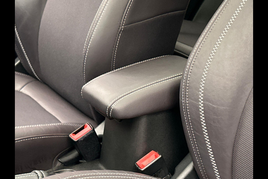 Ford Fiesta 1.0 EcoBoost Vignale Carplay Panorma-dak Stoel/Stuur Verwarming Cruise Climate Control Camera