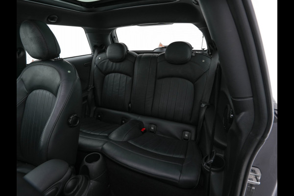 MINI Mini Electric Yours 33 kWh [ 3-Fase ] { SOH 100% } (INCL-BTW ) Aut.* HEATPUMP | PANO | LEATHER | DIGI-COCKPIT | HEAD-UP | FULL-LED | NAVI-FULLMAP | HEATED-SPORTSEATS | DAB | CRUISE | HARMAN/KARDON | CAMERA | KEYLESS | AMBIENTLIGHT | 17"ALU*