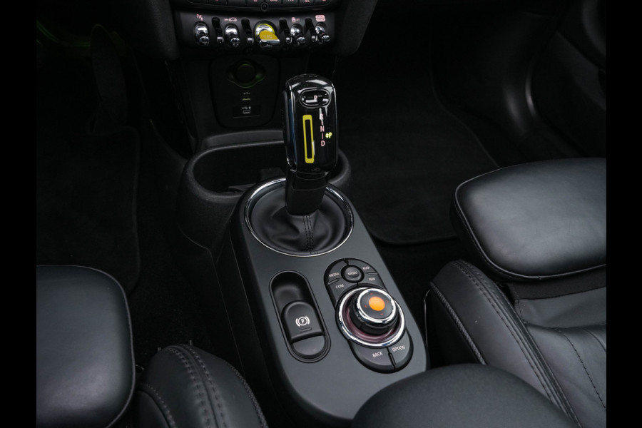 MINI Mini Electric Yours 33 kWh [ 3-Fase ] { SOH 100% } (INCL-BTW ) Aut.* HEATPUMP | PANO | LEATHER | DIGI-COCKPIT | HEAD-UP | FULL-LED | NAVI-FULLMAP | HEATED-SPORTSEATS | DAB | CRUISE | HARMAN/KARDON | CAMERA | KEYLESS | AMBIENTLIGHT | 17"ALU*