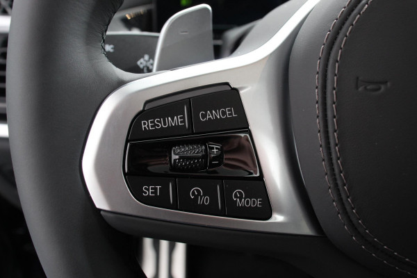 BMW X5 xDrive50e PHEV M-Sport Pro Launch Edition BMW X5 xDrive50e M-Sport Pro Launch Edition | Travel Pack | Innovation Pack | Comfort pack | Driving assistant pro | Trekhaak | Extra Getint Glas | M-Sport Pro