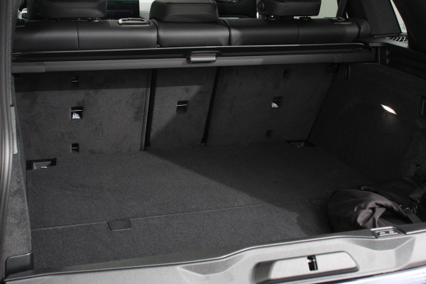 BMW X5 xDrive50e PHEV M-Sport Pro Launch Edition BMW X5 xDrive50e M-Sport Pro Launch Edition | Travel Pack | Innovation Pack | Comfort pack | Driving assistant pro | Trekhaak | Extra Getint Glas | M-Sport Pro