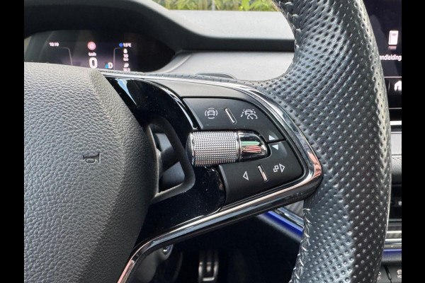 Škoda ENYAQ iV SPORTLINE PANORAMADAK SOH 93,3% STOELVERWARMING WARMTEPOMP NAP 1 EIGENAAR CARPLAY