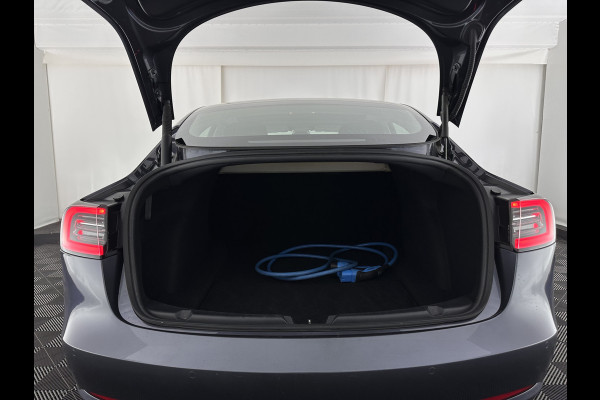 Tesla Model 3 Long Range AWD 75 kWh [ 3-Fase ] {SOH-87%} (INCL-BTW) Aut. *PANO | AUTO-PILOT | LEATHER | KEYLESS | FULL-LED | MEMORY-PACK | TOP-VIEW | DAB | CARPLAY | DIGI-COCKPIT | LANE-ASSIST | COMFORT-SEATS | 18"ALU*