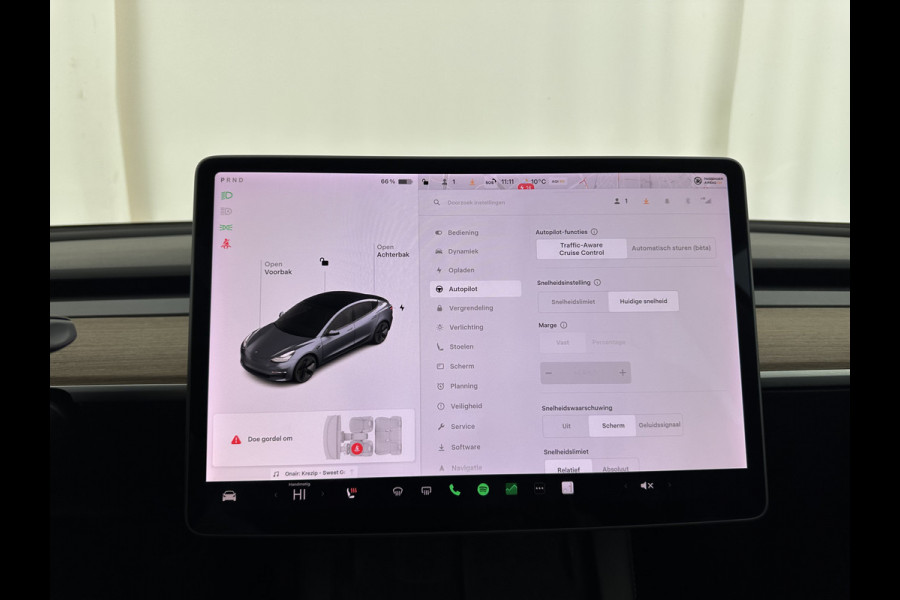 Tesla Model 3 Long Range AWD 75 kWh [ 3-Fase ] {SOH-87%} (INCL-BTW) Aut. *PANO | AUTO-PILOT | LEATHER | KEYLESS | FULL-LED | MEMORY-PACK | TOP-VIEW | DAB | CARPLAY | DIGI-COCKPIT | LANE-ASSIST | COMFORT-SEATS | 18"ALU*