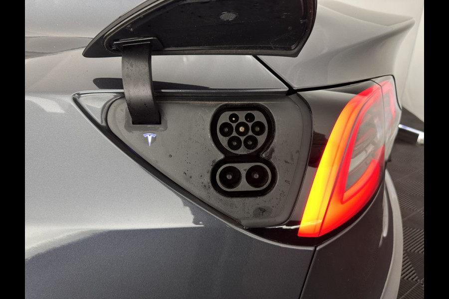 Tesla Model 3 Long Range AWD 75 kWh [ 3-Fase ] {SOH-87%} (INCL-BTW) Aut. *PANO | AUTO-PILOT | LEATHER | KEYLESS | FULL-LED | MEMORY-PACK | TOP-VIEW | DAB | CARPLAY | DIGI-COCKPIT | LANE-ASSIST | COMFORT-SEATS | 18"ALU*