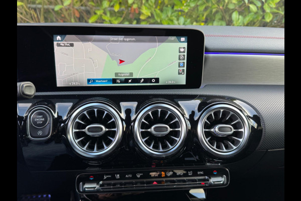 Mercedes-Benz CLA-Klasse 200 AMG AMBIANCE VERLICHTING STOELVERWARMING NAP EERSTE EIGENAAR