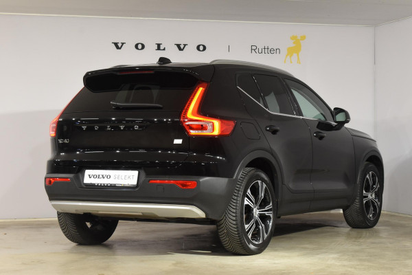 Volvo XC40 T5 262PK Automaat Recharge Inscription / Navigatie / Adaptive Cruise Control / Stuur- & Stoelverwarming / Elektrische achterklep / Achteruitrijcamera / Trekhaak / 19" velgen
