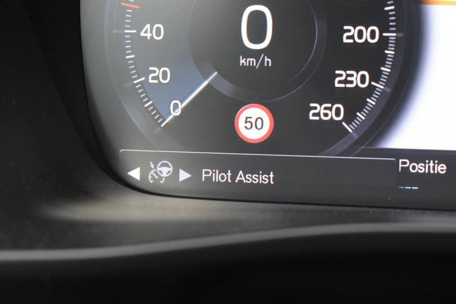 Volvo XC40 T5 262PK Automaat Recharge Inscription / Navigatie / Adaptive Cruise Control / Stuur- & Stoelverwarming / Elektrische achterklep / Achteruitrijcamera / Trekhaak / 19" velgen