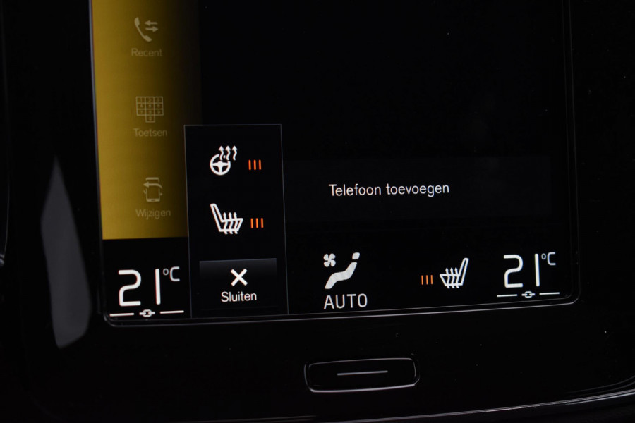 Volvo XC40 T5 262PK Automaat Recharge Inscription / Navigatie / Adaptive Cruise Control / Stuur- & Stoelverwarming / Elektrische achterklep / Achteruitrijcamera / Trekhaak / 19" velgen