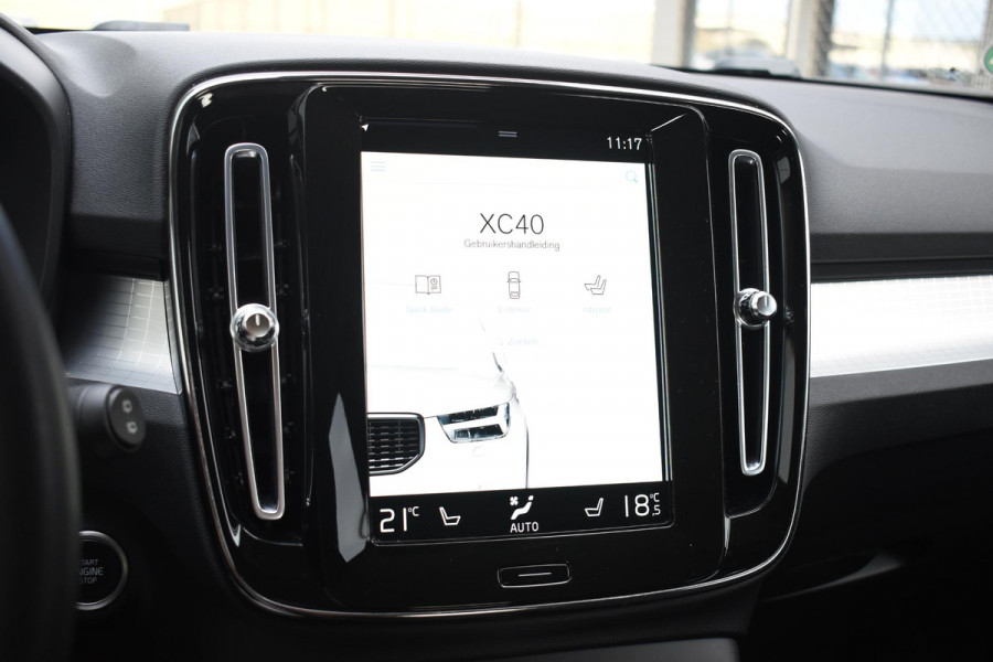 Volvo XC40 T5 262PK Automaat Recharge Inscription / Navigatie / Adaptive Cruise Control / Stuur- & Stoelverwarming / Elektrische achterklep / Achteruitrijcamera / Trekhaak / 19" velgen