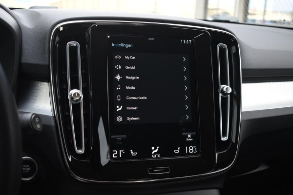 Volvo XC40 T5 262PK Automaat Recharge Inscription / Navigatie / Adaptive Cruise Control / Stuur- & Stoelverwarming / Elektrische achterklep / Achteruitrijcamera / Trekhaak / 19" velgen