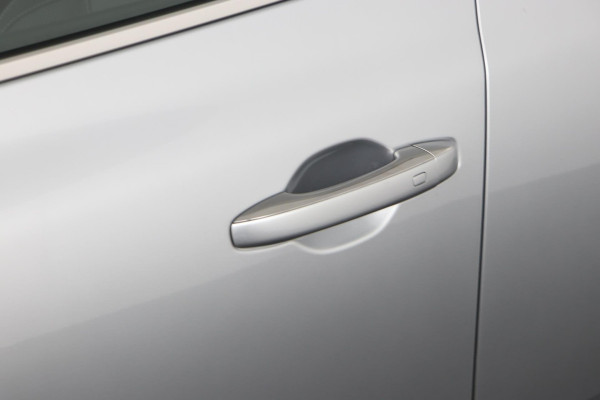 Renault Mégane Estate 1.3 TCe 140 Equilibre|Keyless|PDC|Climate|Navigatie