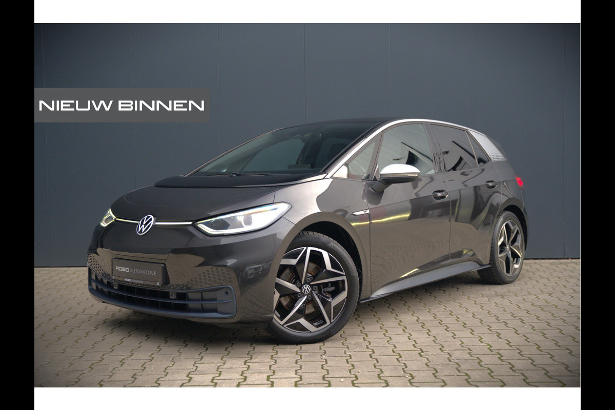 Volkswagen ID.3 First Plus 58 kWh | Stoelverwarming | Stuurverwarming | Camera | Adaptive Cruise Control | Navigatie | Keyless | Parkeersensoren | LED | Apple Carplay | BTW | NAP |