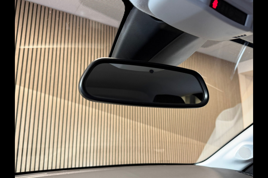 Opel Corsa 1.2 Elegance AUT. NAVIGATIE APPLE CARPLAY STOELVERWARMING PDC AUX USB CRUISE LANE ASSIST VIRTUAL COCKPIT