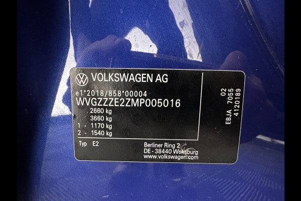 Volkswagen ID.4 First 77 kWh [ 3-Fase ] {SOH-83%} (INCL-BTW) *LEATHER-MICROFIBRE | FULL-LED | ADAPTIVE-CRUISE | HEATED-COMFORTSEATS | DIGI-COCKPIT | AMBIENTLIGHT | NAVI-FULLMAP | PDC | TOWBAR | PRIVACY-GLASS | CAMERA | 20''ALU*