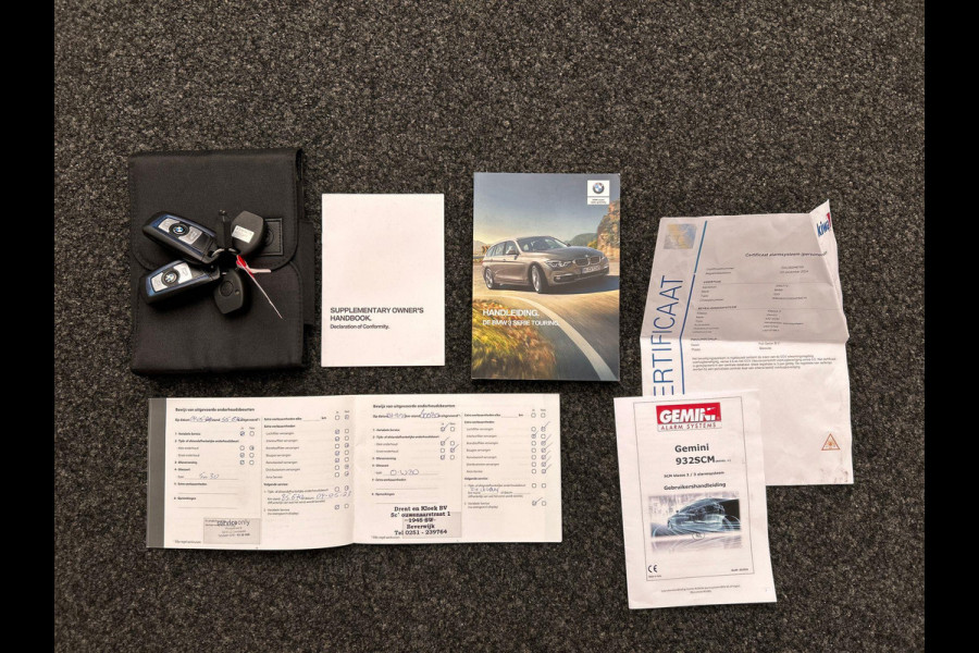 BMW 3 Serie Touring 320i Edition M Sport Shadow Executive | Origineel Nederlands | Leder Camera Lane Assist Stoelverwarming
