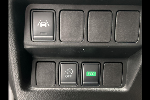 Nissan QASHQAI 1.2 Tekna Leder Navigatie Panoramadak Stoelverwarming Keyless Lane Assist Trekhaak Cruise Climate Control