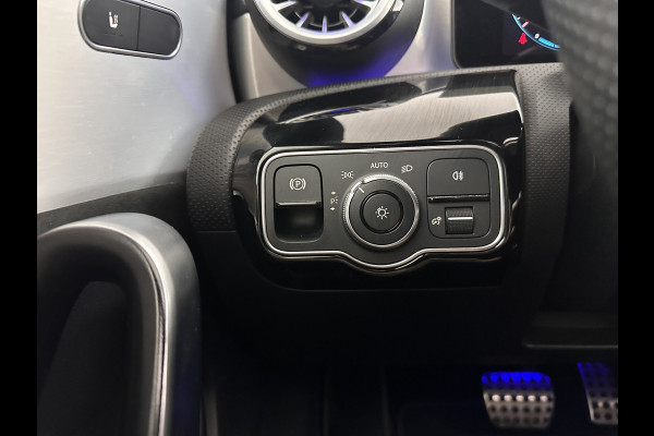 Mercedes-Benz CLA-Klasse Shooting Brake 250 e AMG Line ( Plug-in ) (INCL.BTW) *PANO | LEATHER-MICROFIBRE | MULTIBEAM-LED | AMBIENT-LIGT | BLIND-SPOT | HEATED-SPORTSEATS | WIDE-SCREEN-DIGICOCKPIT | DAB+ | NAVI-FULLMAP | CAMERA | PRIVACY-GLASS | TOWBAR | 19''A