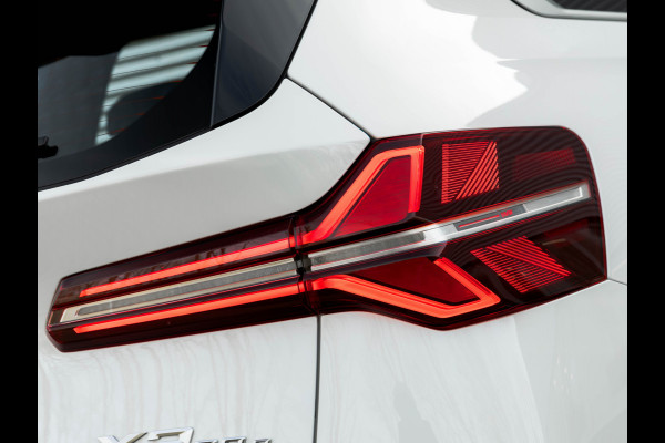 BMW X3 30e xDrive - Memoryzetel - Camera - ACC - Head-Up