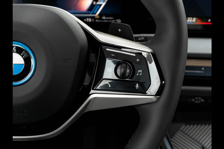 BMW X3 30e xDrive - Memoryzetel - Camera - ACC - Head-Up