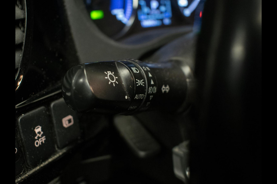 Mitsubishi Outlander 2.4 PHEV Sport (APPLE CARPLAY,NAVI,CAMERA,CLIMATE,CRUISE,STOELVERWARMING,LED,GETINT,TREKHAAK,LM VELGEN)