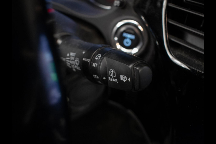 Mitsubishi Outlander 2.4 PHEV Sport (APPLE CARPLAY,NAVI,CAMERA,CLIMATE,CRUISE,STOELVERWARMING,LED,GETINT,TREKHAAK,LM VELGEN)