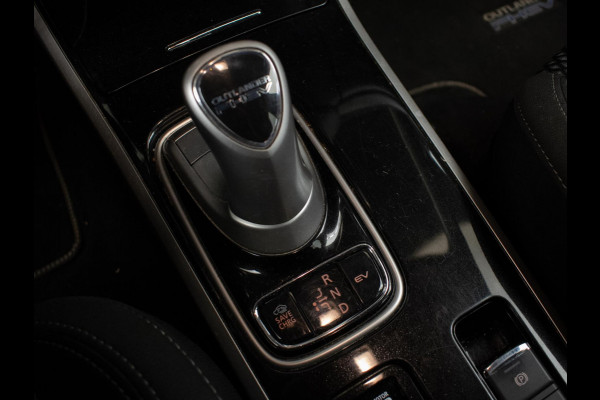 Mitsubishi Outlander 2.4 PHEV Sport (APPLE CARPLAY,NAVI,CAMERA,CLIMATE,CRUISE,STOELVERWARMING,LED,GETINT,TREKHAAK,LM VELGEN)