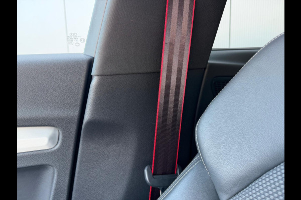 Audi Q5 50 TFSI-e S Line / Pano / B&O / Luchtvering / 360 camera / Trekhaak