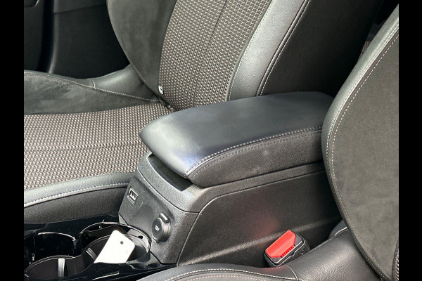 DS DS 3 Crossback 1.2 PureTech Performance Line | Trekhaak | Rondomzicht/Camera | Origineel NL