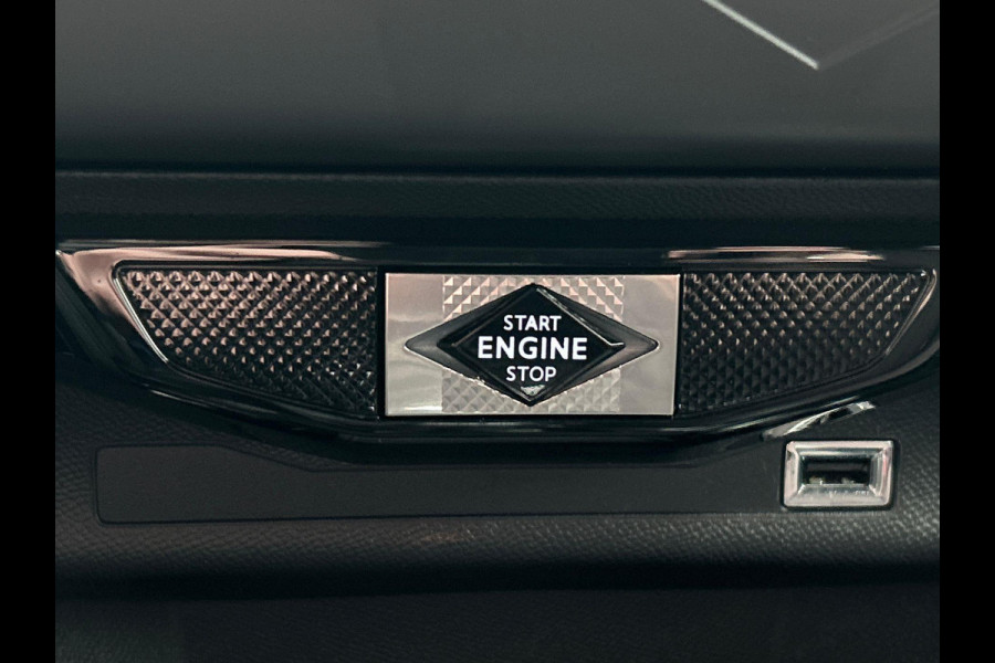 DS DS 3 Crossback 1.2 PureTech Performance Line | Trekhaak | Rondomzicht/Camera | Origineel NL