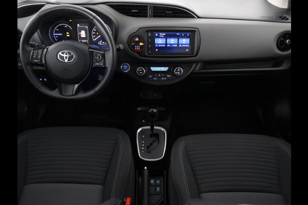 Toyota Yaris 1.5 Hybrid Dynamic Bi-Tone | Apple Carplay & AndroidAUTO | Camera | Lichtmetalen velgen |
