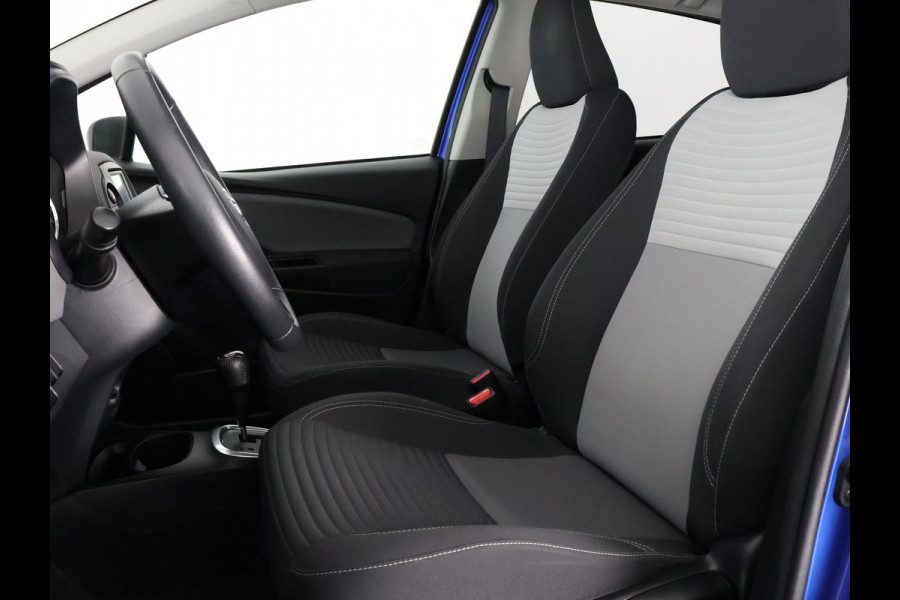 Toyota Yaris 1.5 Hybrid Dynamic Bi-Tone | Apple Carplay & AndroidAUTO | Camera | Lichtmetalen velgen |